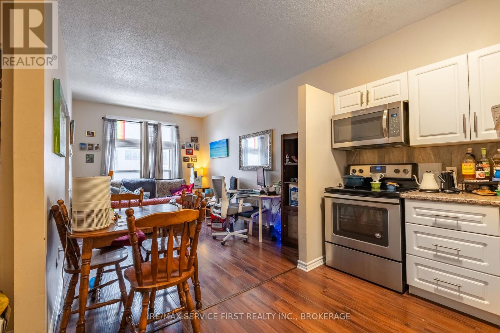 240 WELLINGTON STREET - 5