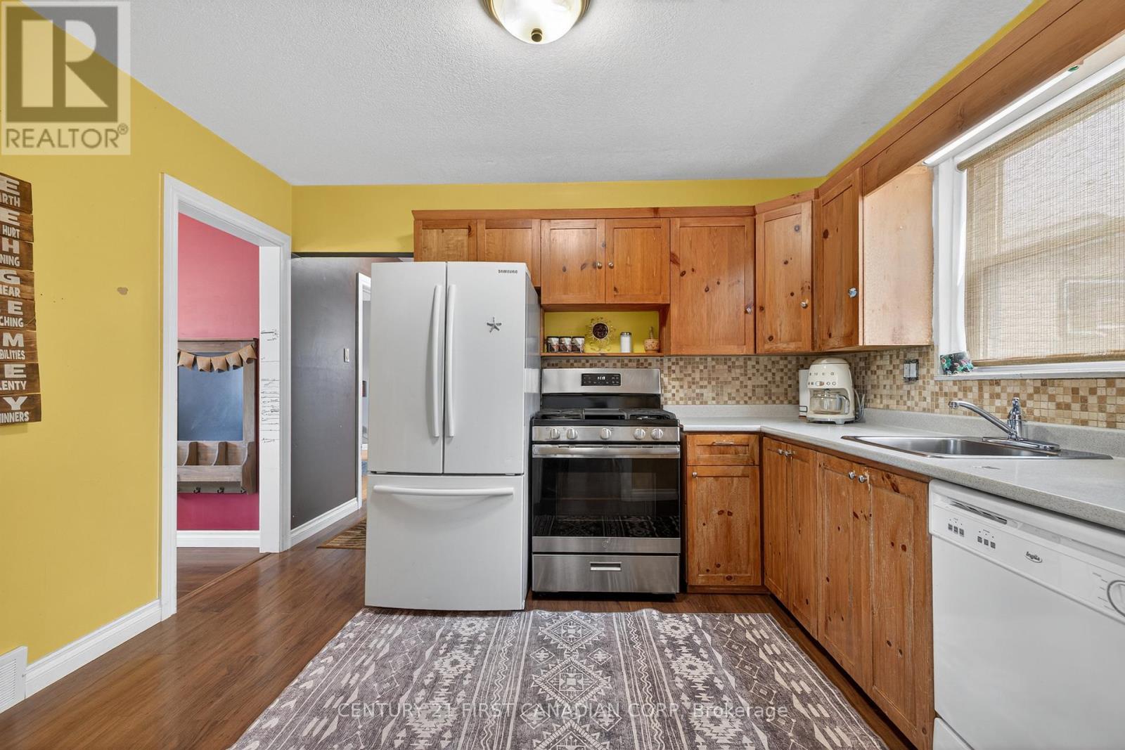 204 BURNSIDE DRIVE - 10