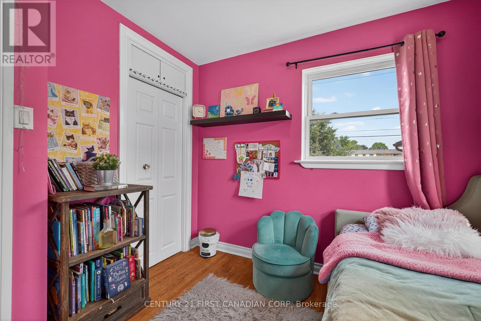 204 BURNSIDE DRIVE - 13