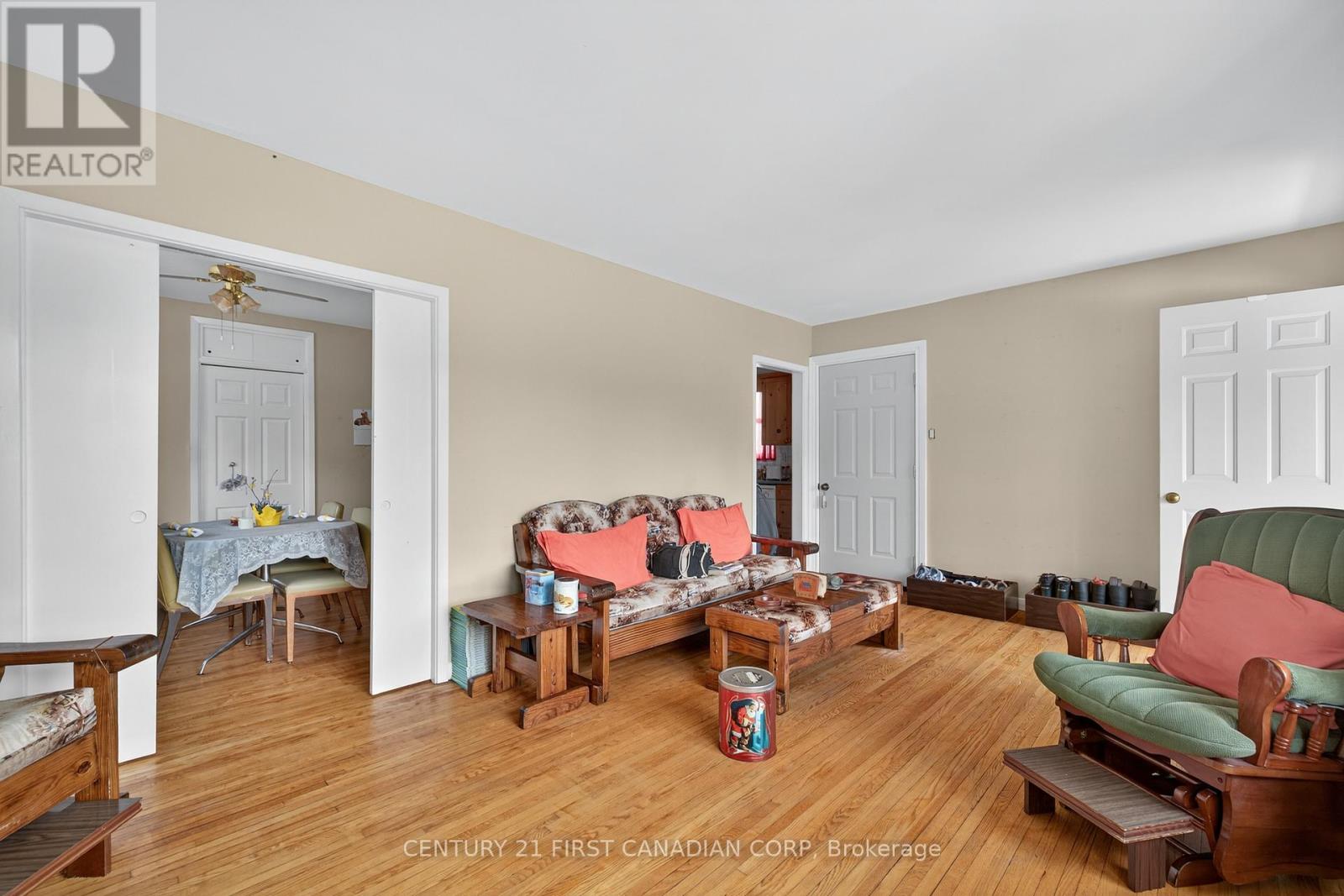 204 BURNSIDE DRIVE - 17