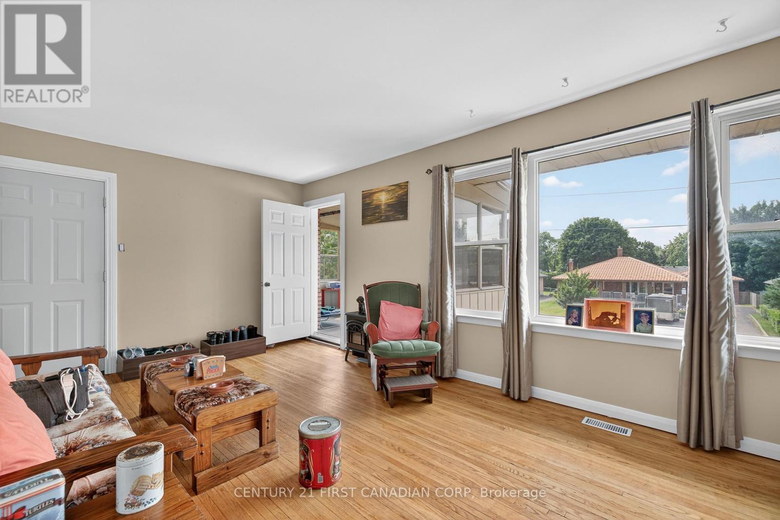 204 BURNSIDE DRIVE - 18