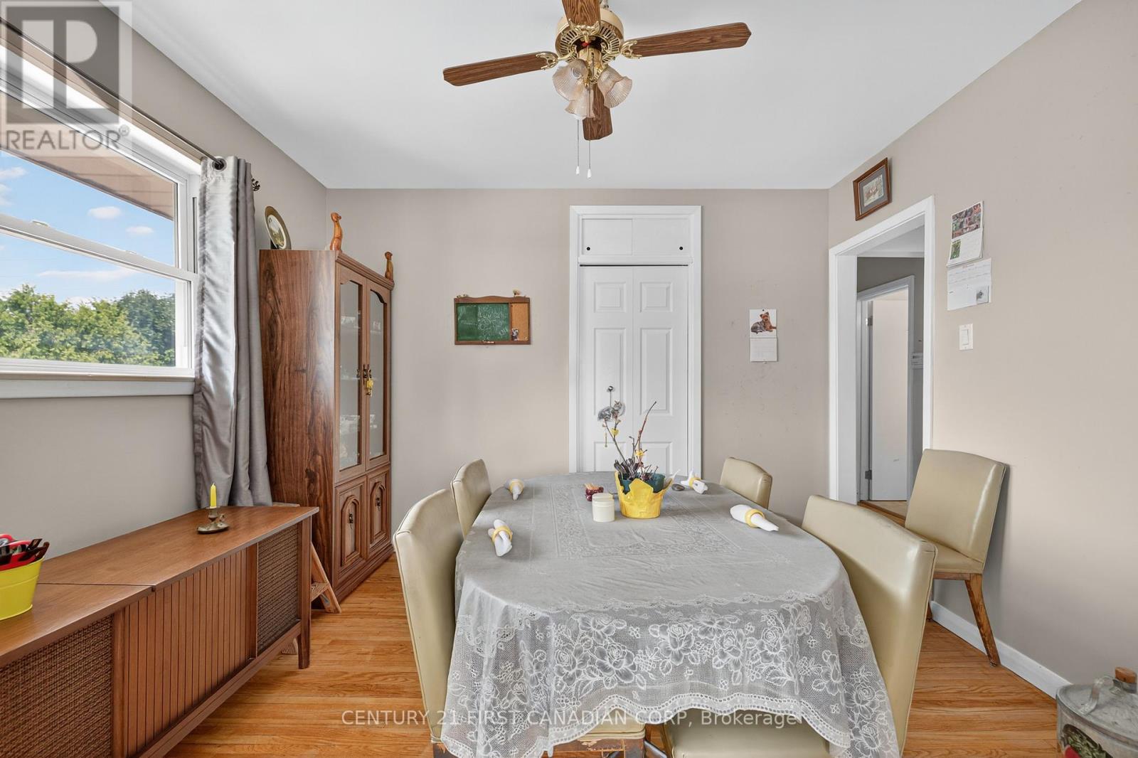 204 BURNSIDE DRIVE - 20