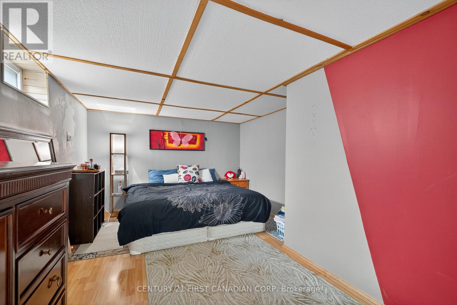 204 BURNSIDE DRIVE - 28