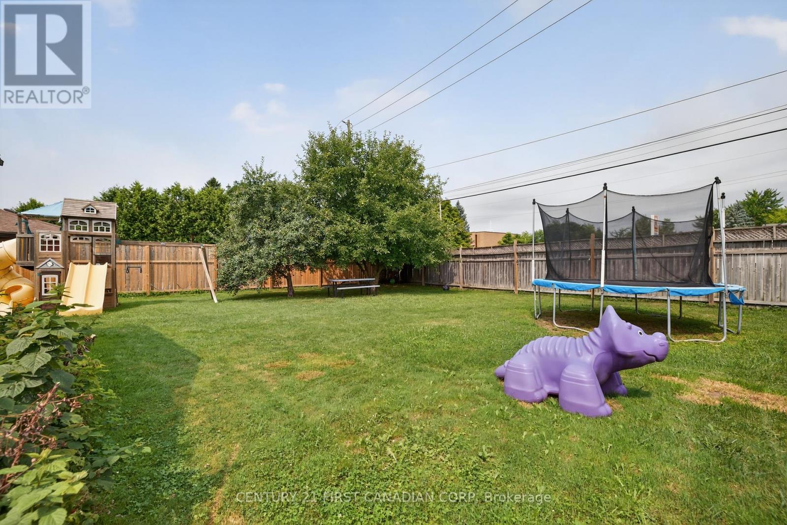 204 BURNSIDE DRIVE — photo 33