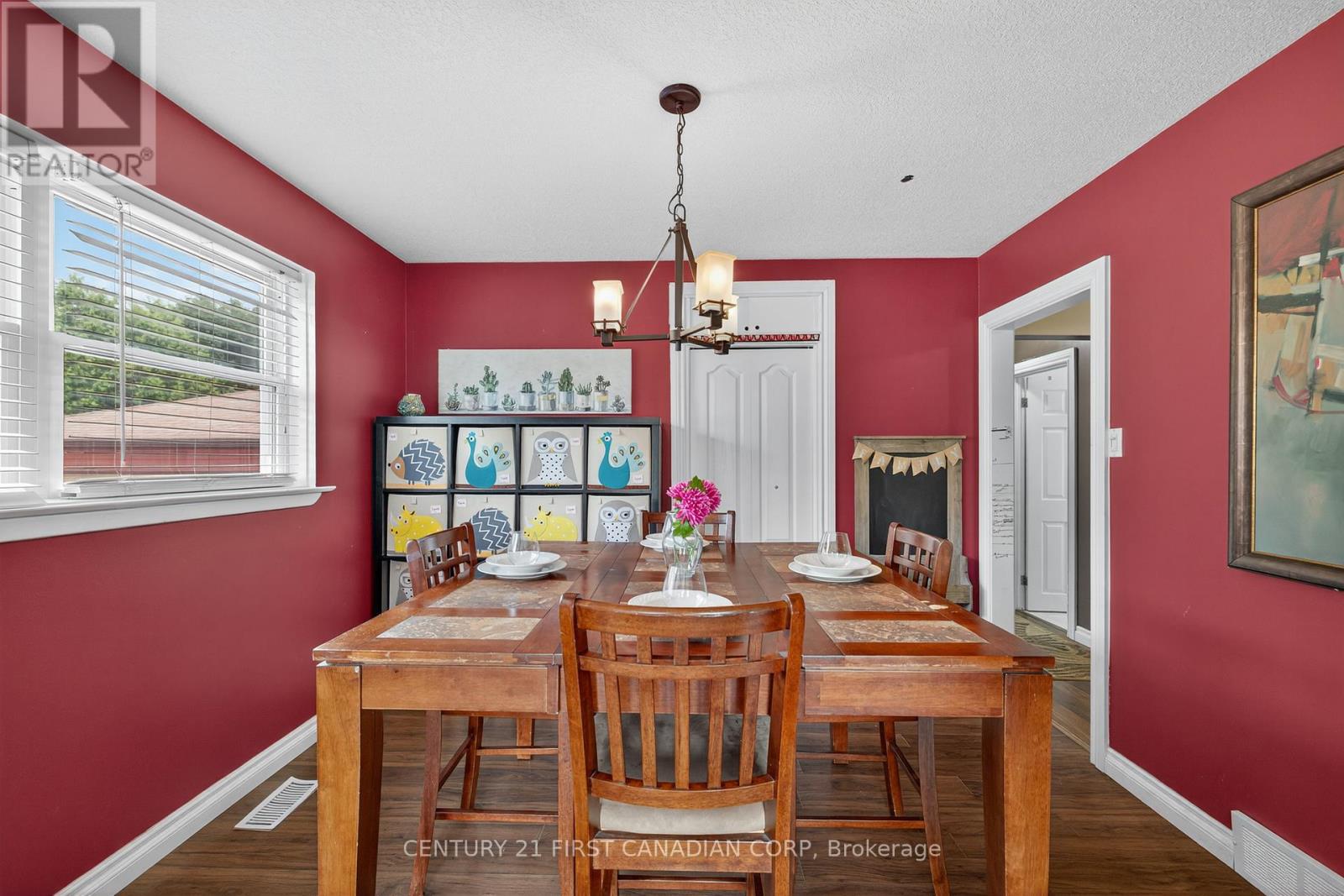 204 BURNSIDE DRIVE - 6