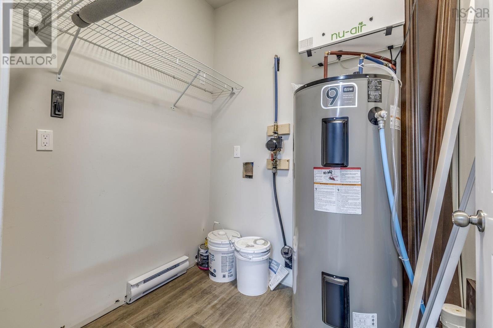 Property 28 of 37 of 4182 South River Road