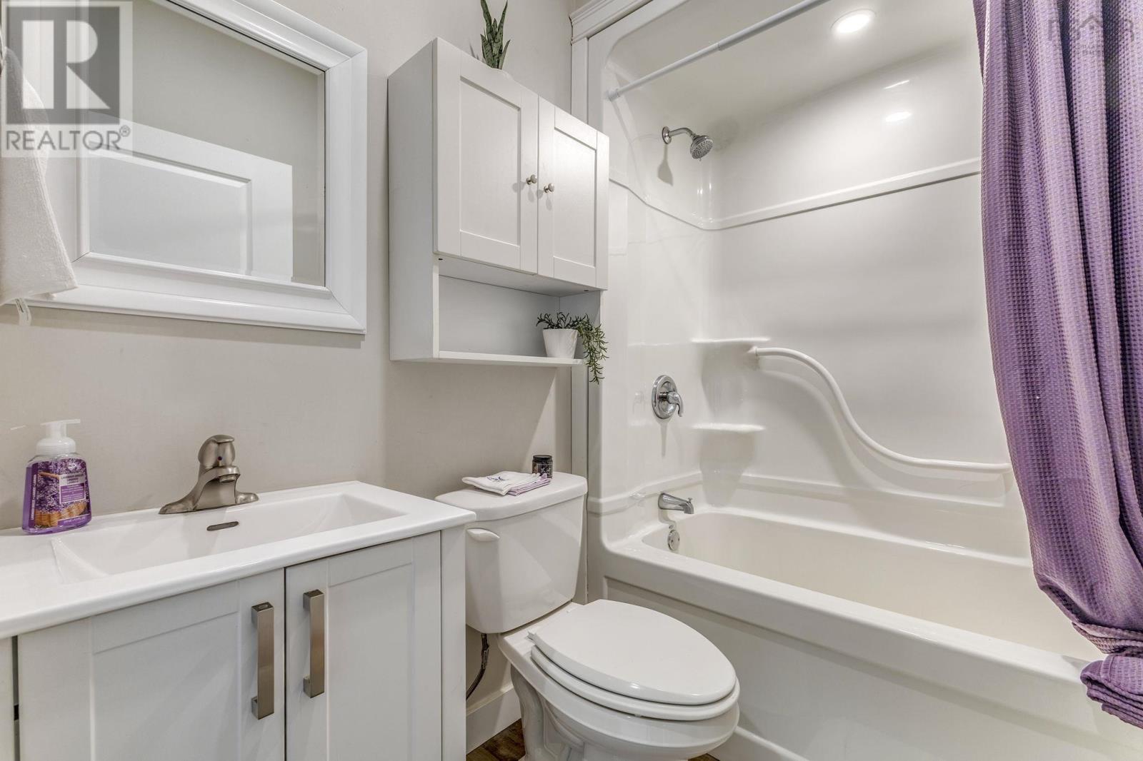 Property 21 of 37 of 4182 South River Road