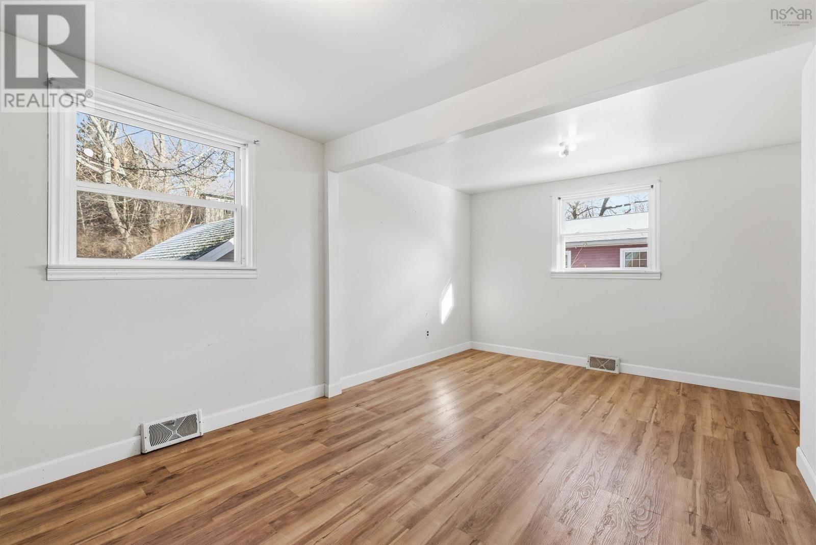 Property 12 of 19 of 13 Franklyn Street