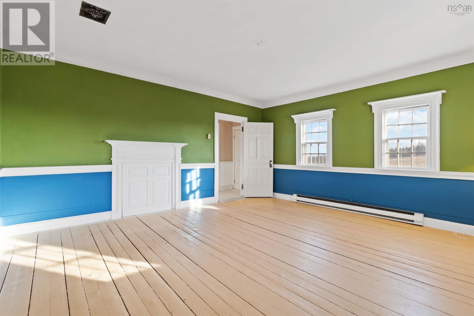 Property 16 of 51 of 261 Upper Kingsburg Road