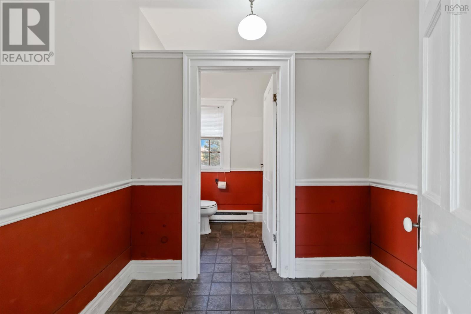 Property 24 of 51 of 261 Upper Kingsburg Road