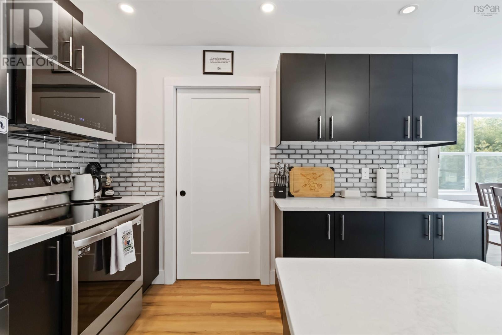 Property 27 of 50 of 67 Justin Drive