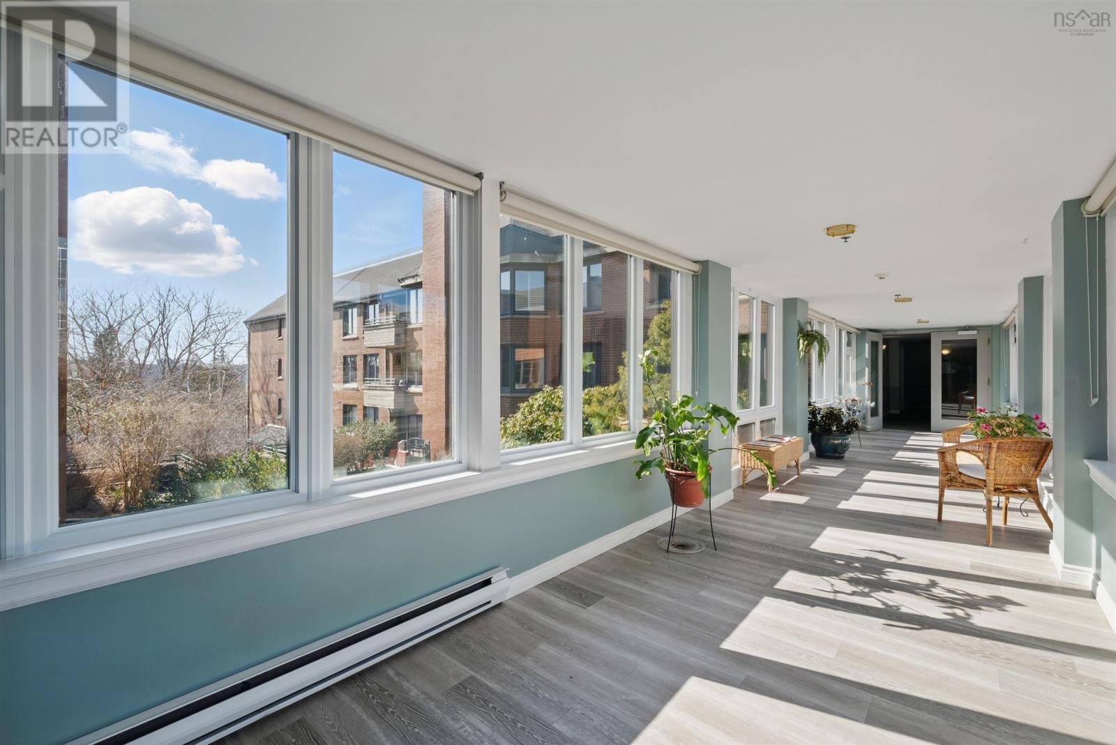 Property 44 of 48 of 112 1350 Oxford Street