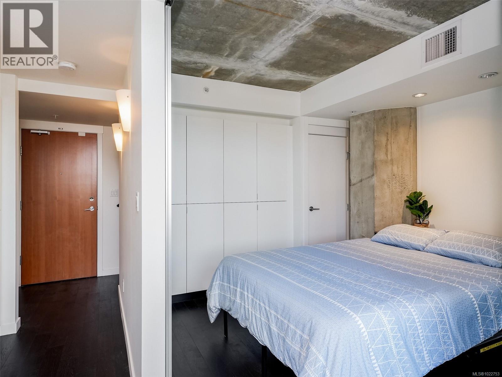 411 770 Fisgard St, Victoria