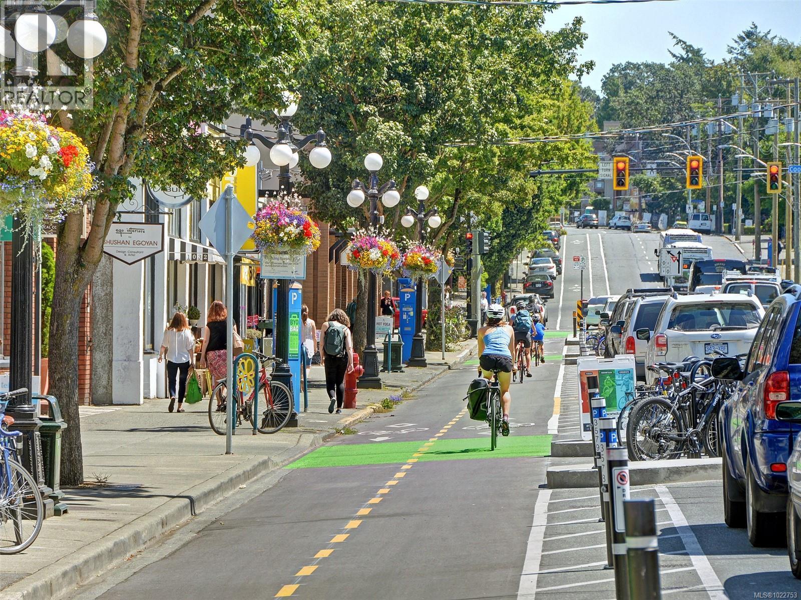 411 770 Fisgard St, Victoria