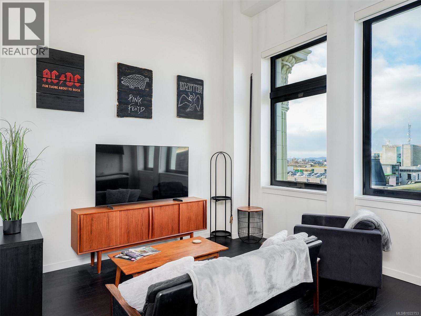 411 770 Fisgard St, Victoria