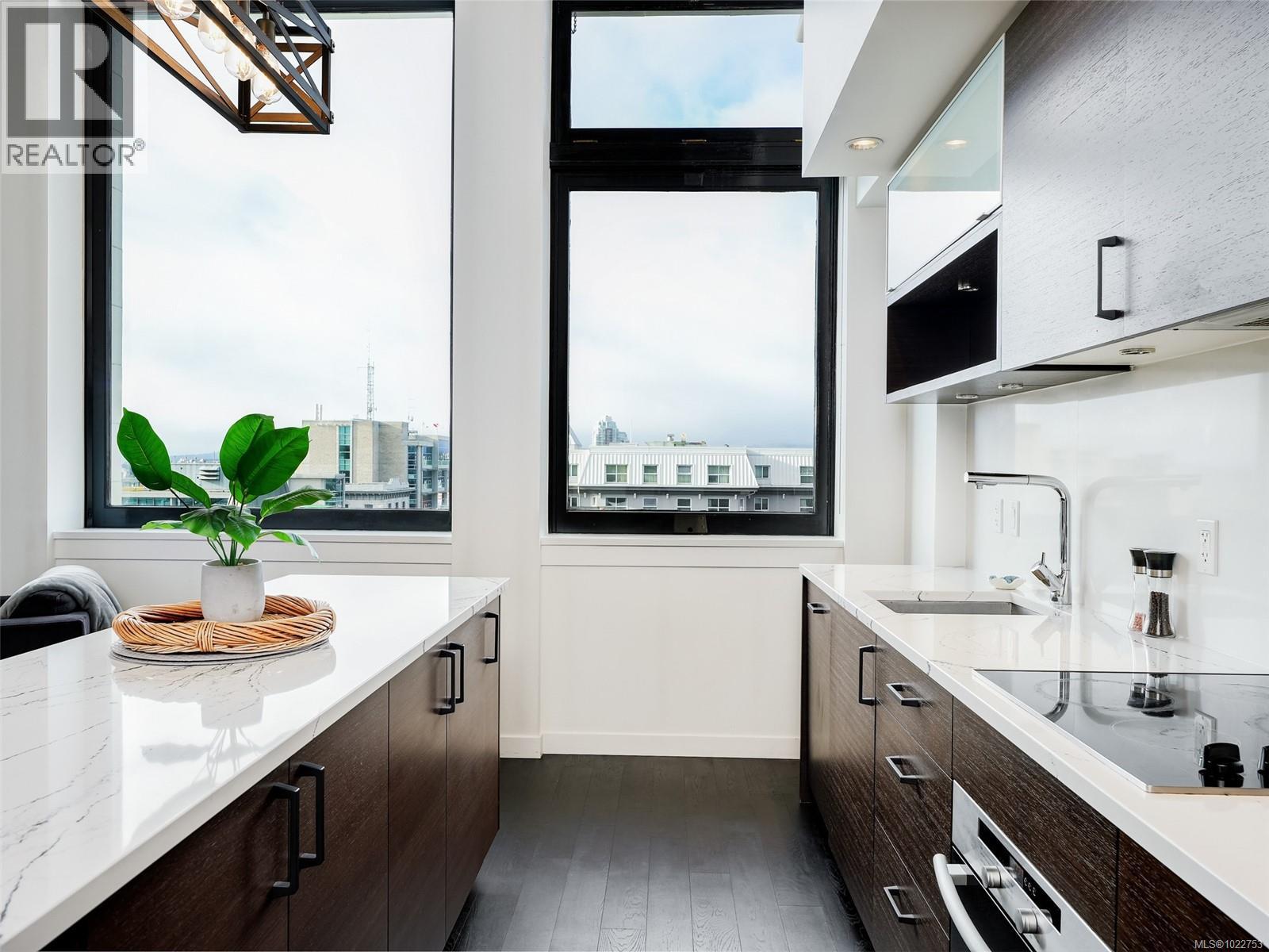 411 770 Fisgard St, Victoria