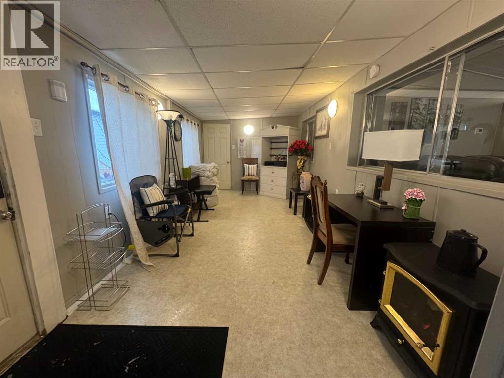 Single Family House Mobile Home for Sale in #   Gray Drive Glendale Red Deer 