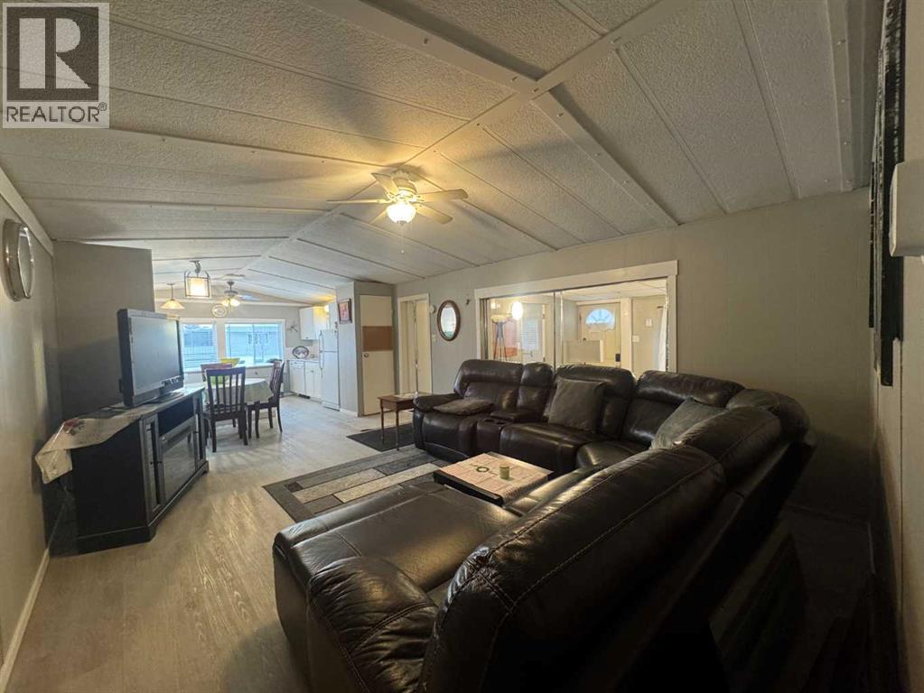 Single Family House Mobile Home for Sale in #   Gray Drive Glendale Red Deer 