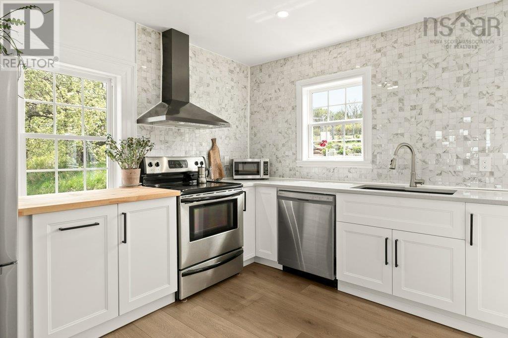 Property 12 of 49 of 446 Kingsburg Road