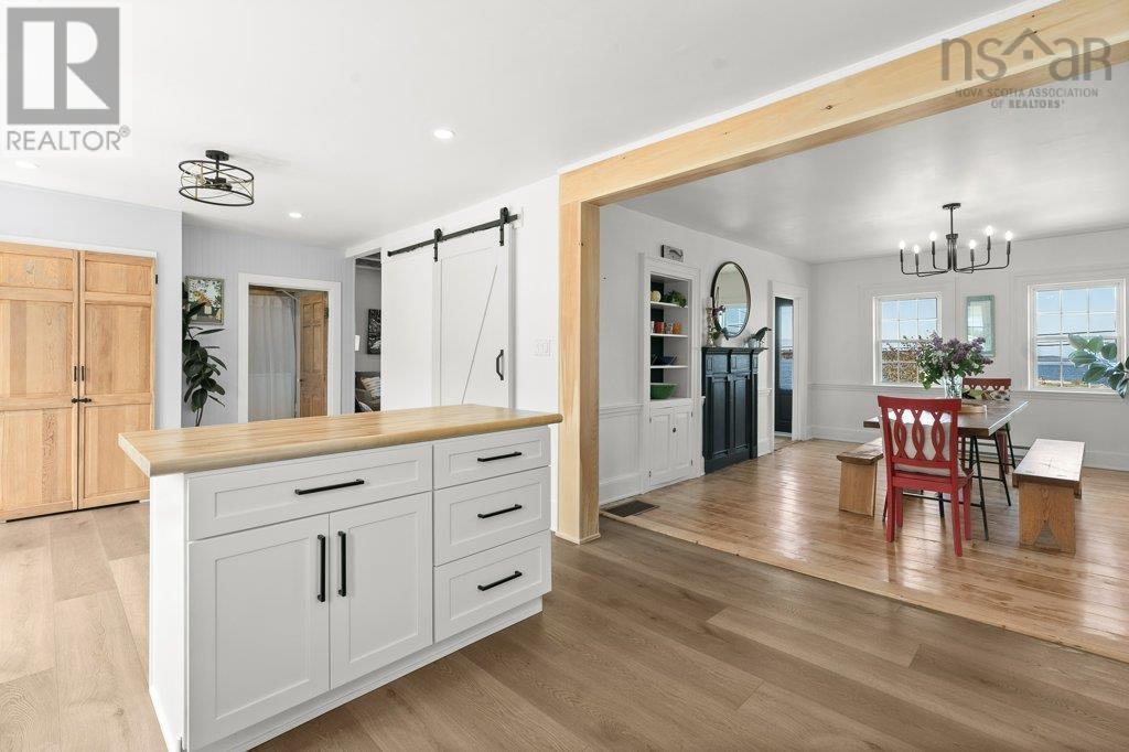 Property 14 of 49 of 446 Kingsburg Road