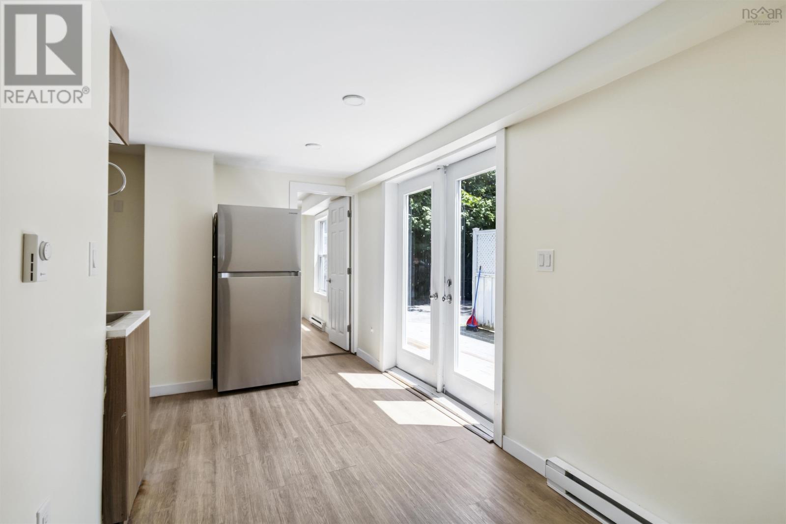 Property 27 of 51 of 2097 2099 2099A Oxford Street