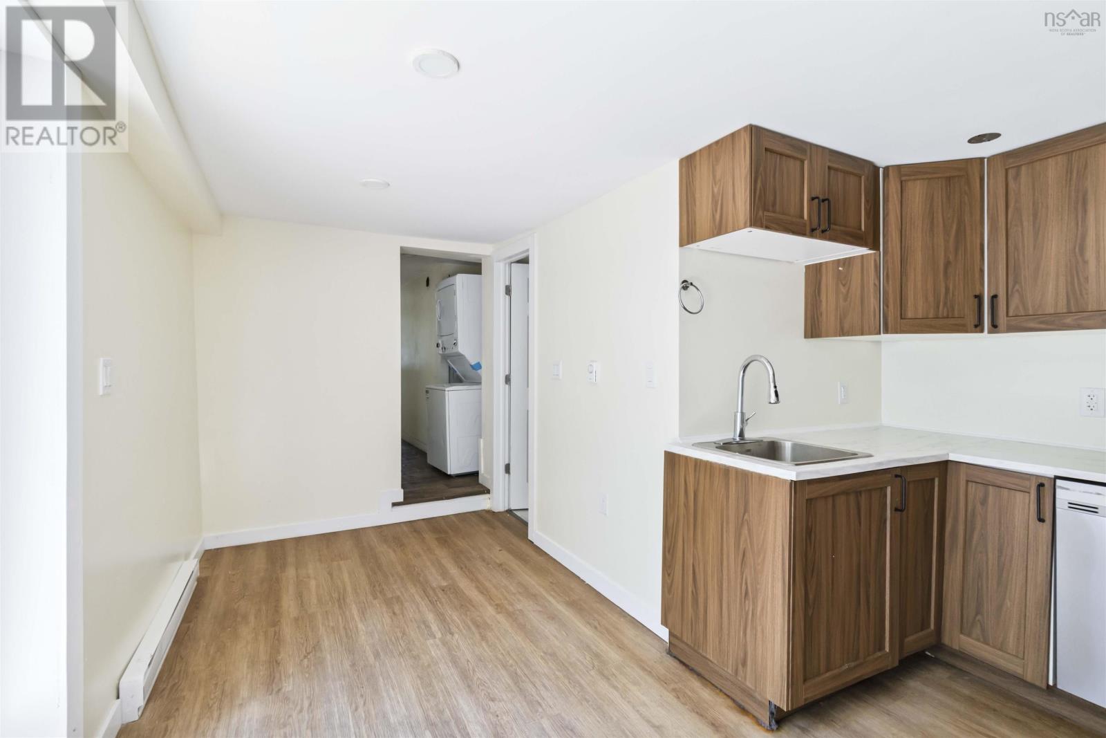 Property 30 of 51 of 2097 2099 2099A Oxford Street