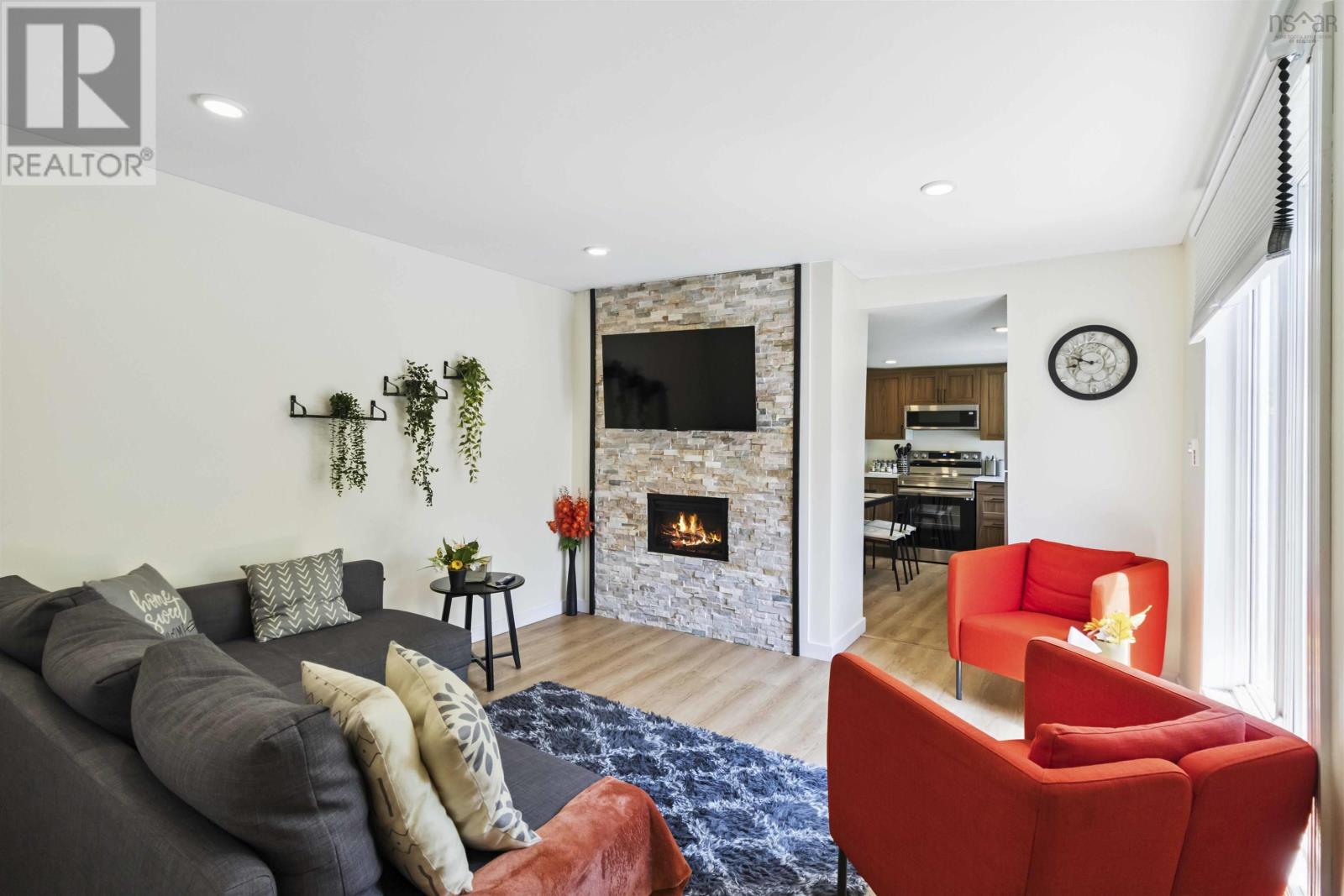 Property 9 of 51 of 2097 2099 2099A Oxford Street