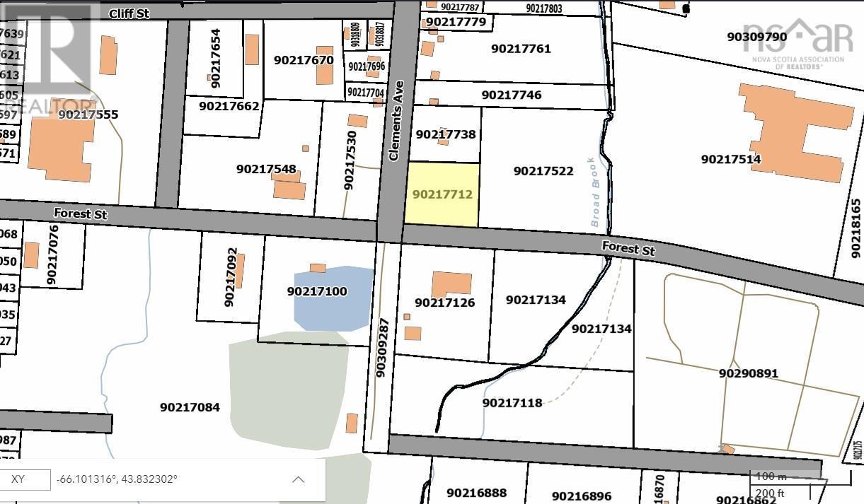 Property 1 of 2 of Lot Clements Avenue