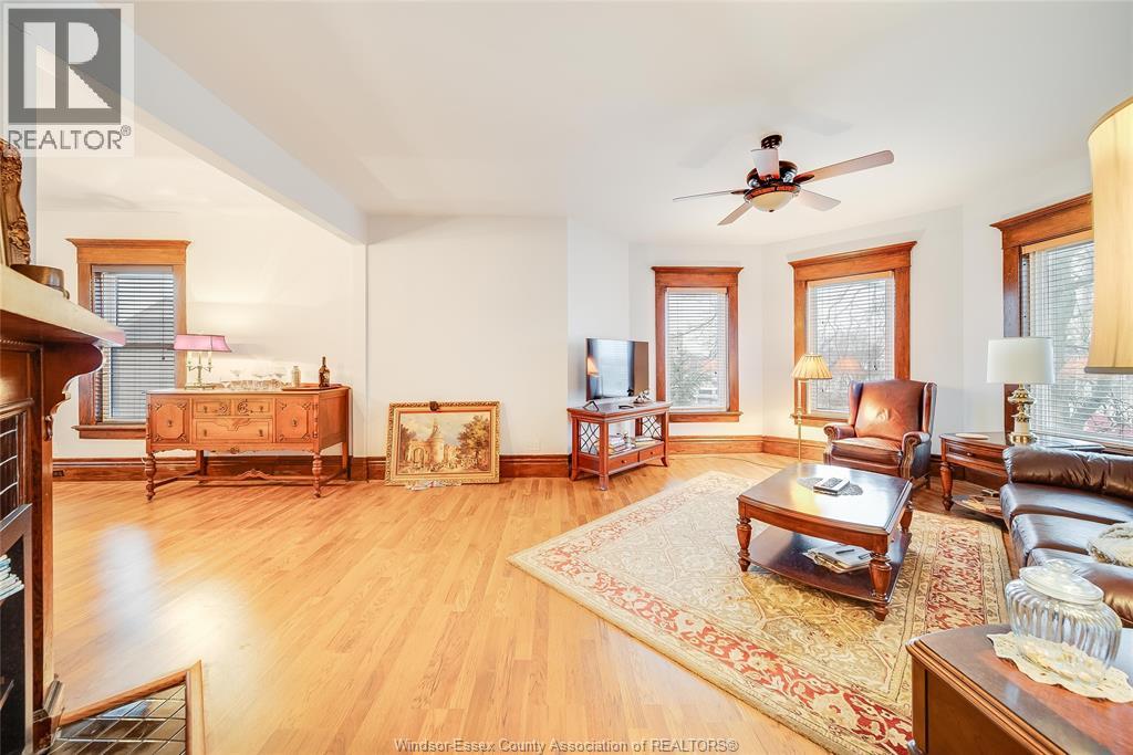 259 WELLINGTON STREET WEST - 10
