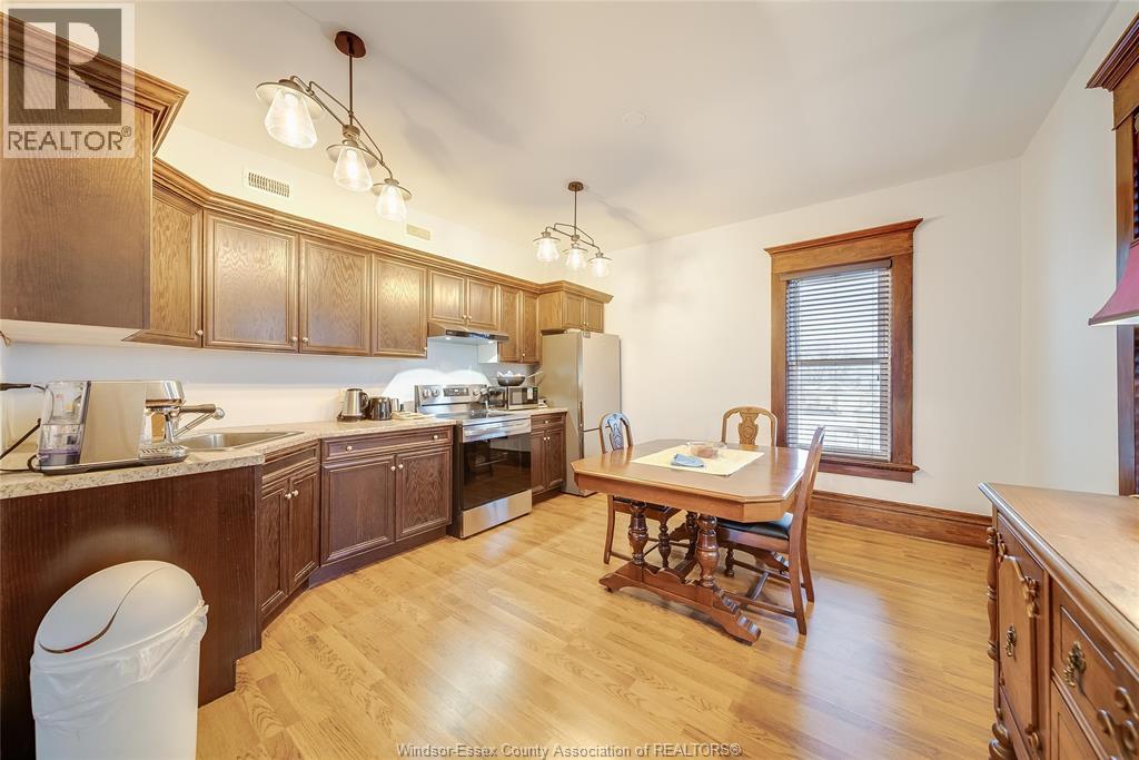 259 WELLINGTON STREET WEST - 12