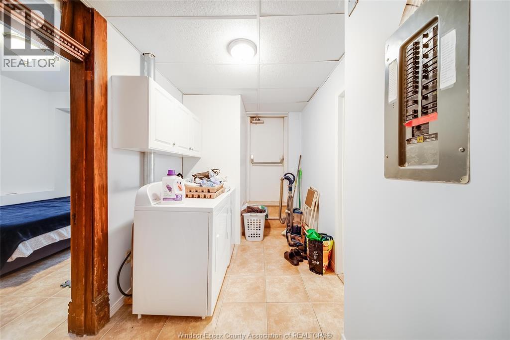 259 WELLINGTON STREET WEST - 21
