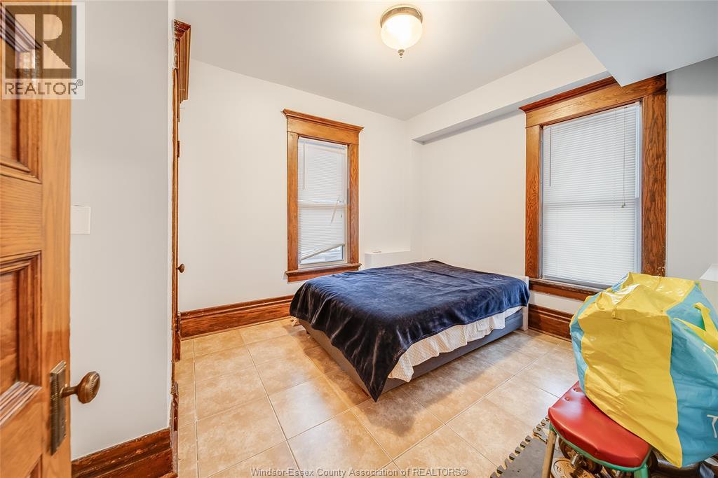 259 WELLINGTON STREET WEST - 22