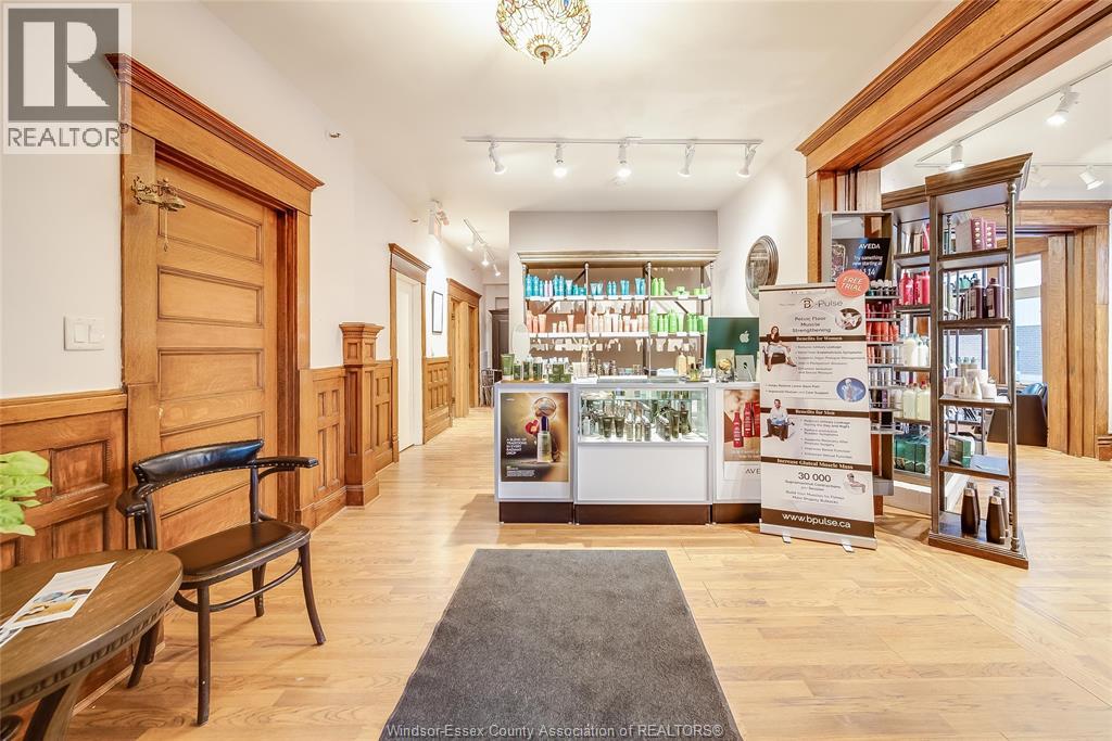 259 WELLINGTON STREET WEST - 33