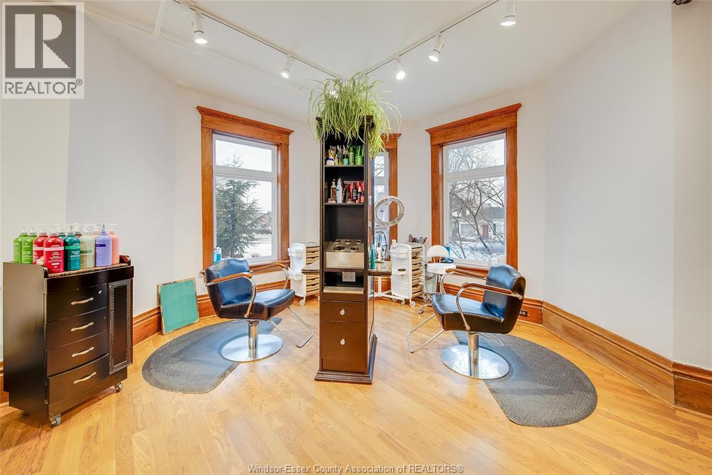 259 WELLINGTON STREET WEST - 38