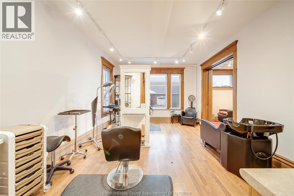 259 WELLINGTON STREET WEST - 42