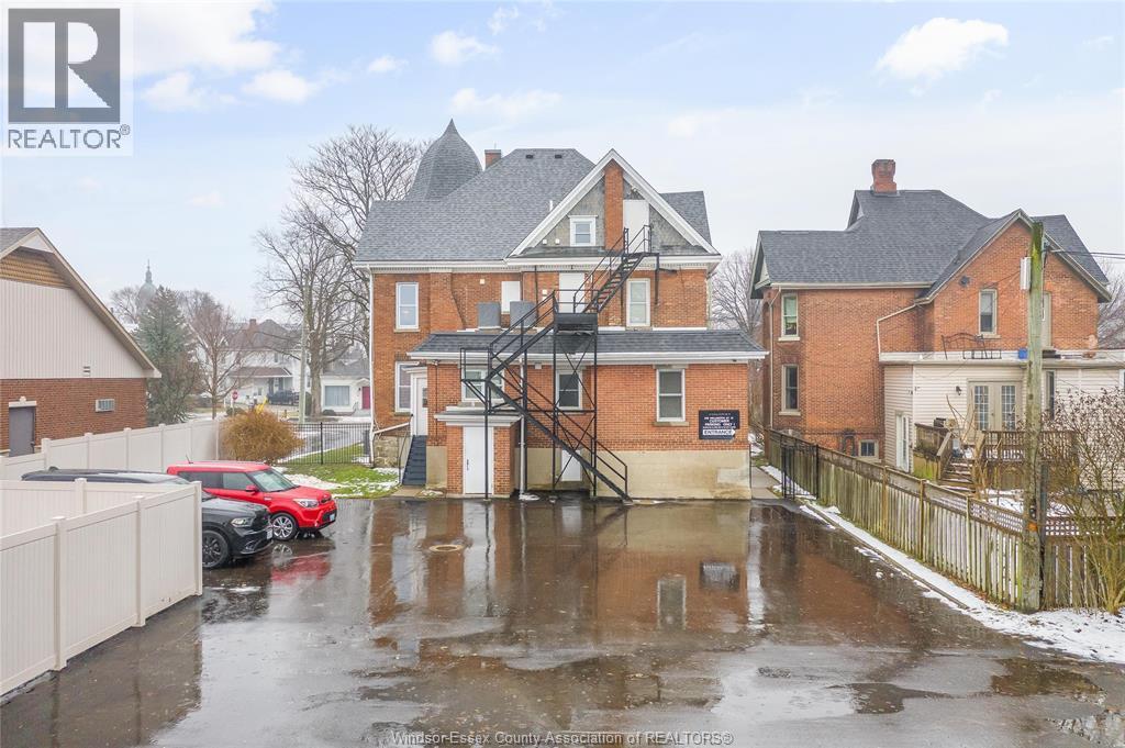 259 WELLINGTON STREET WEST - 6