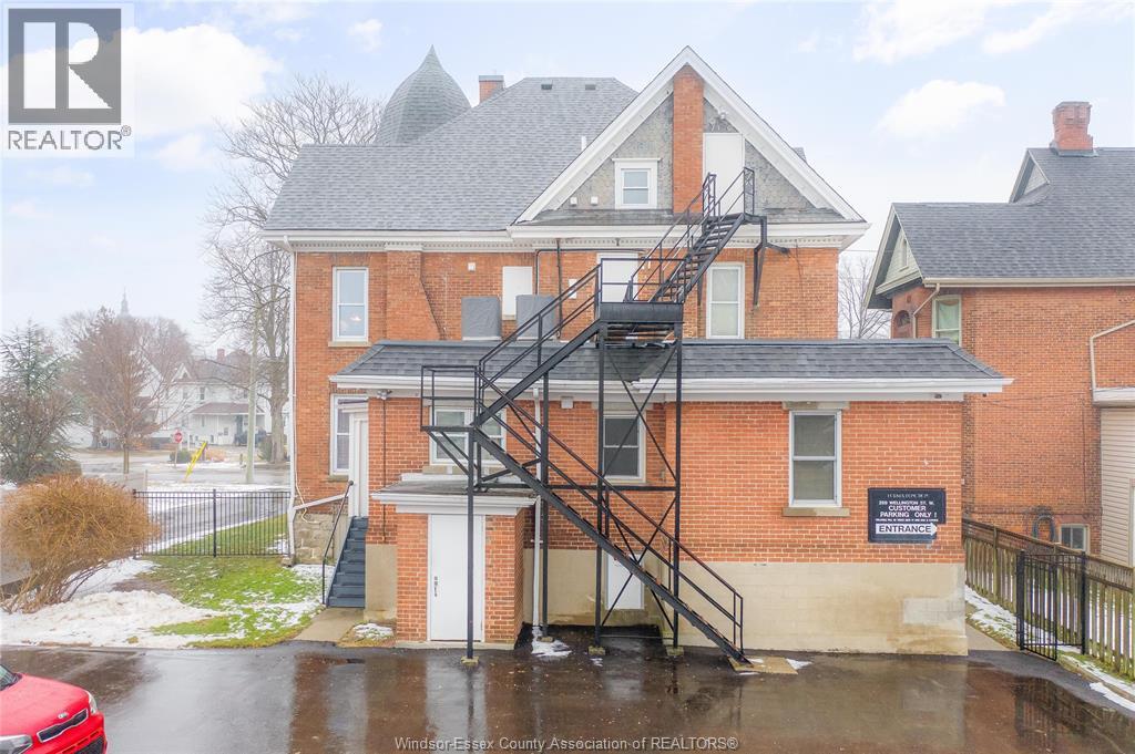 259 WELLINGTON STREET WEST - 7