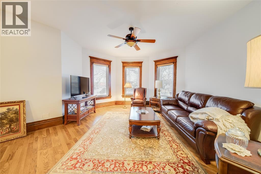 259 WELLINGTON STREET WEST - 9