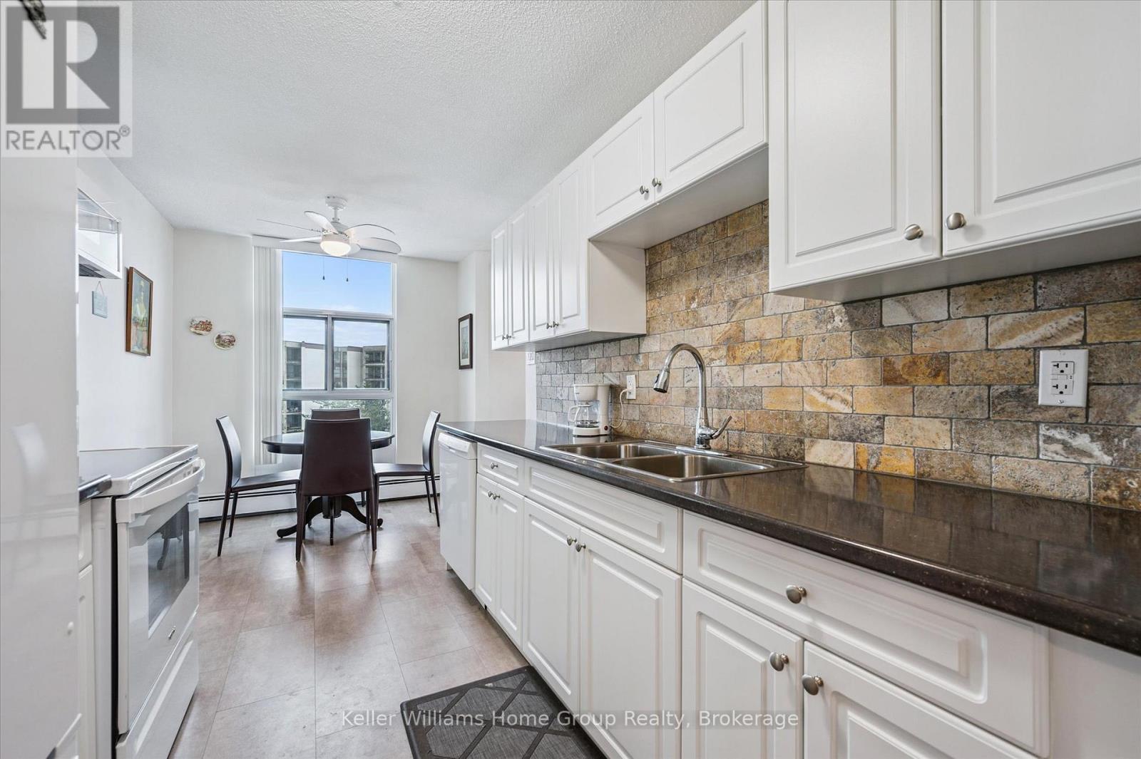 #702 23 WOODLAWN ROAD E - 10