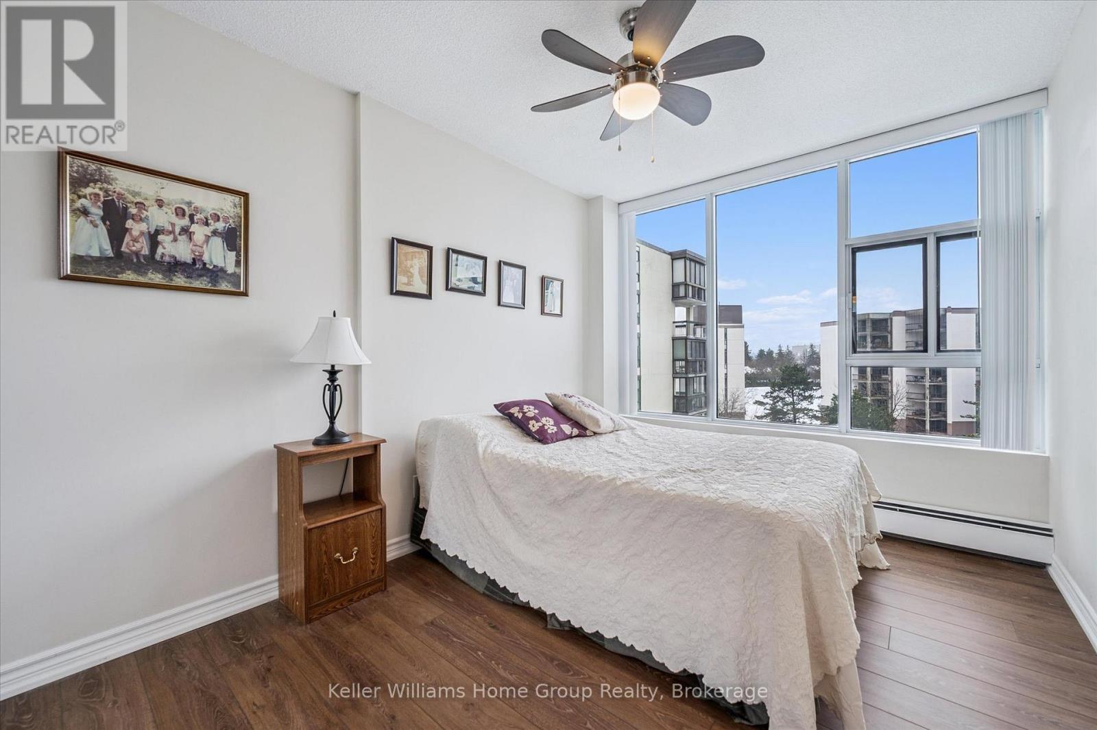 #702 23 WOODLAWN ROAD E - 24