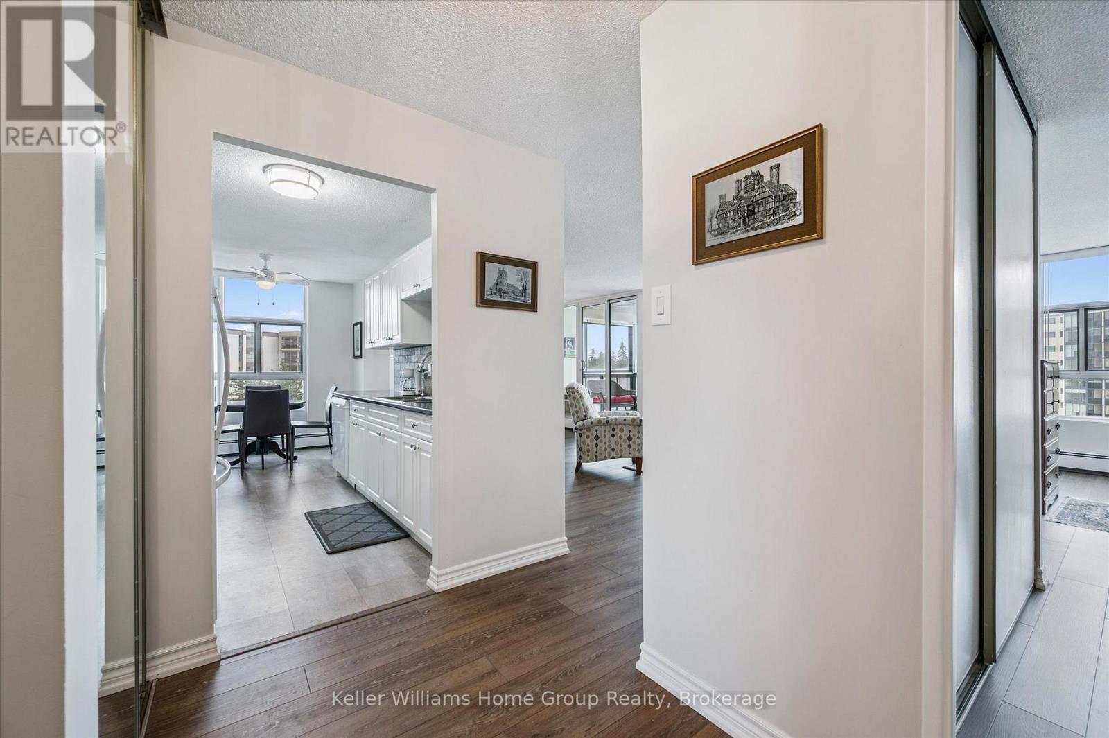 #702 23 WOODLAWN ROAD E - 9