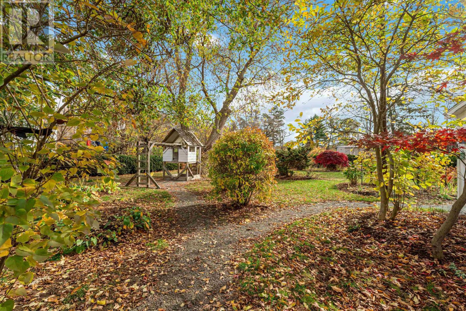 Property 24 of 50 of 183 Cottage Street