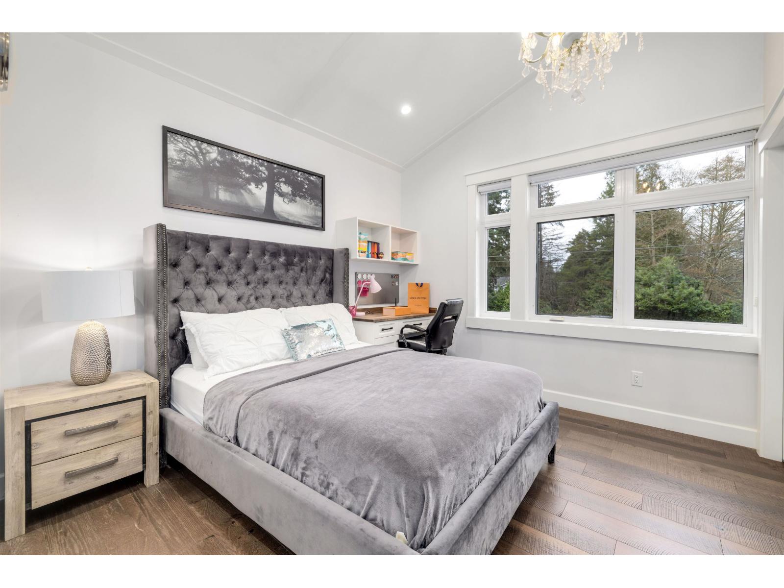 13330 20 AVENUE, Surrey