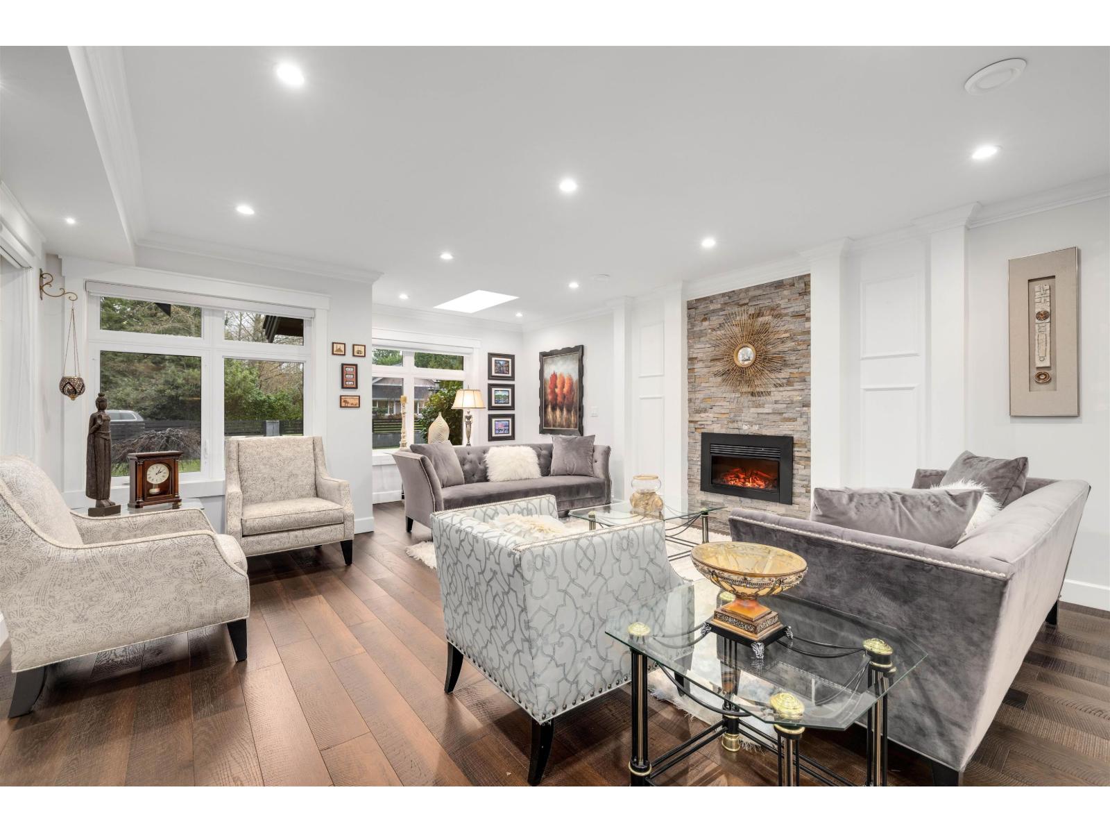 13330 20 AVENUE, Surrey