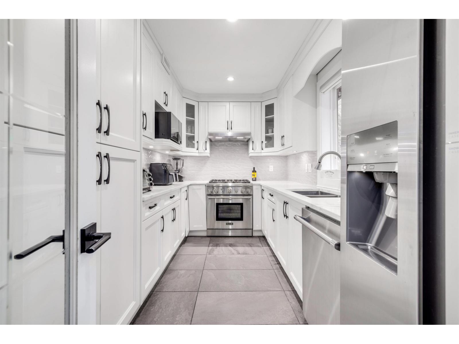 13330 20 AVENUE, Surrey