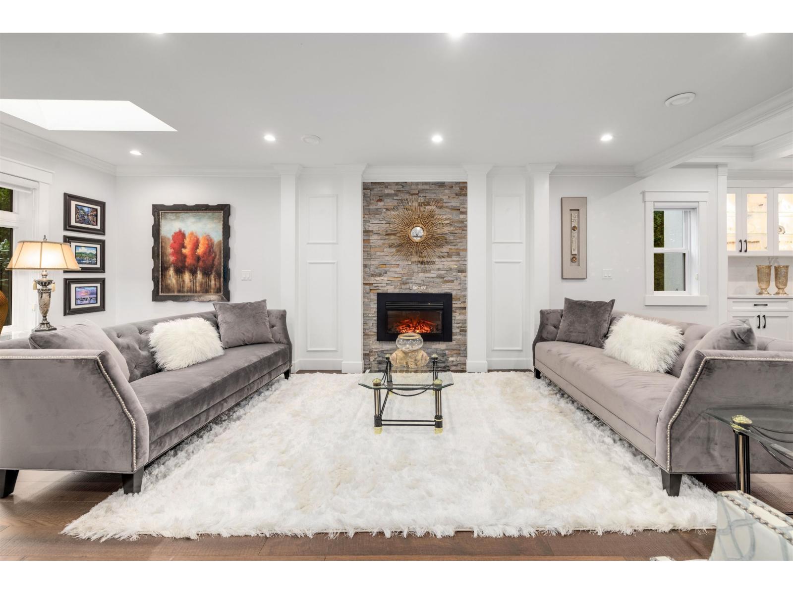 13330 20 AVENUE, Surrey