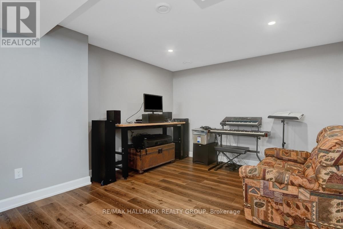 609 MISTY STREET — photo 34