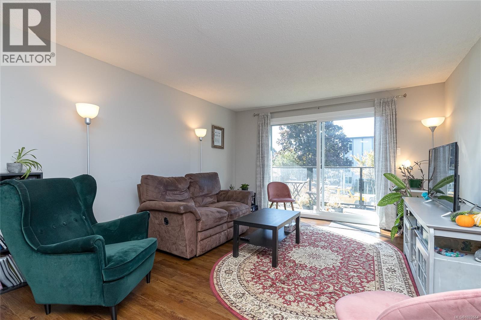 204 1024 Fairfield Rd, Victoria