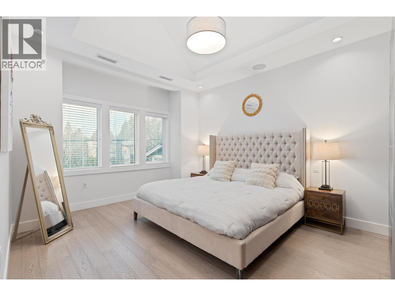 2008 LARSON ROAD, North Vancouver