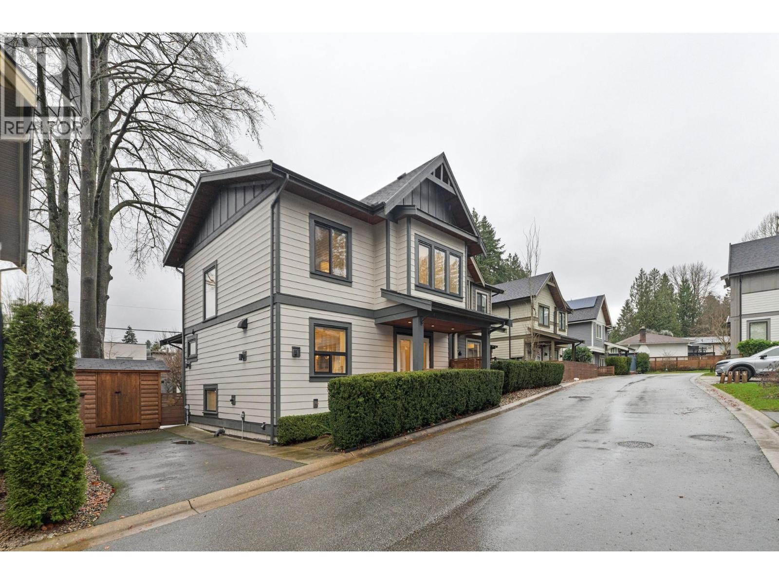 2008 LARSON ROAD, North Vancouver